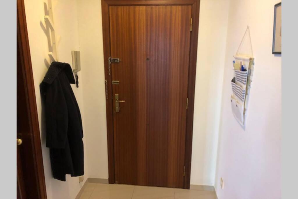 Comode Apartament Al Bell Mig De Girona Exteriér fotografie